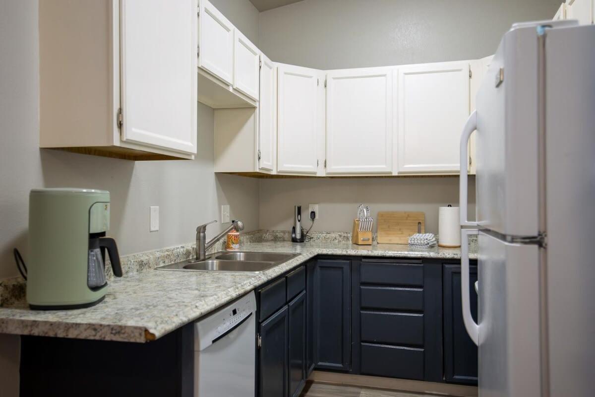 Stylish1 Bed 1 Bath Apartment Анкоридж Екстер'єр фото